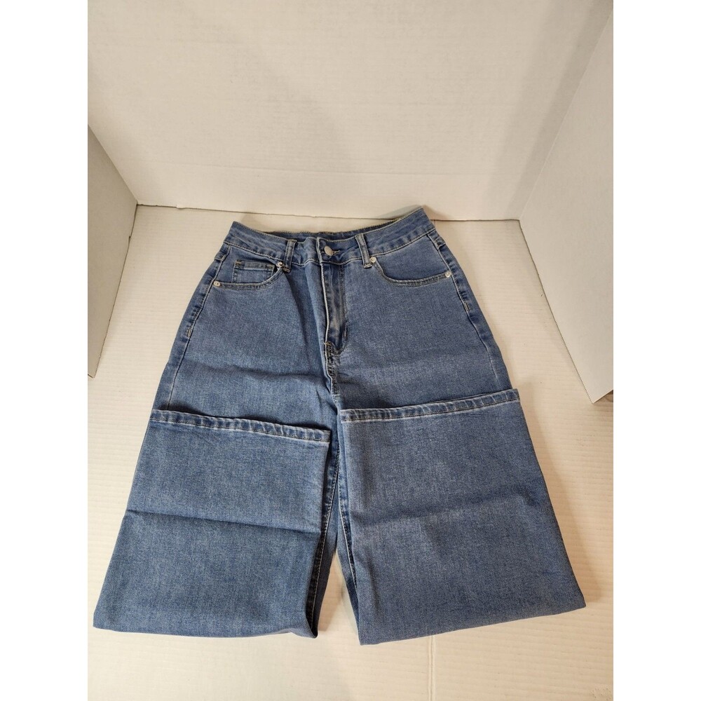 PLNOTME High Waisted Capri Size 28×34